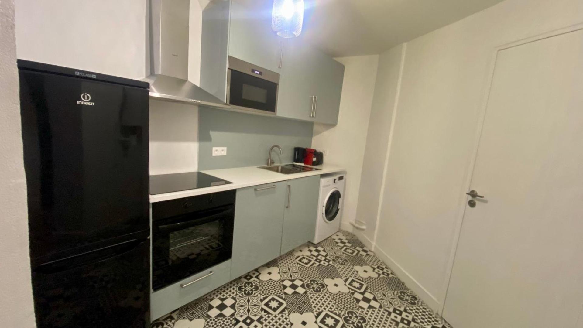 Appartement Lumineux Proche Saint-Lazare - 8P Paris Exterior photo